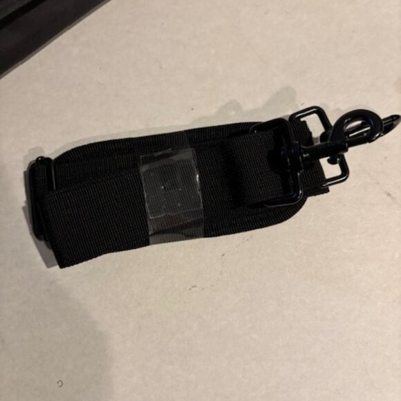 Targus Black Laptop, Notebook, Bag Double Handles, Detachable Shoulder Strap NEW - Picture 10 of 10